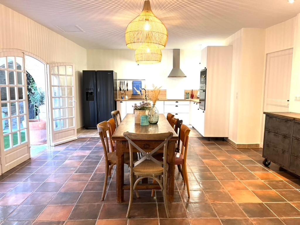 La Villa 1777 Lagnes Экстерьер фото